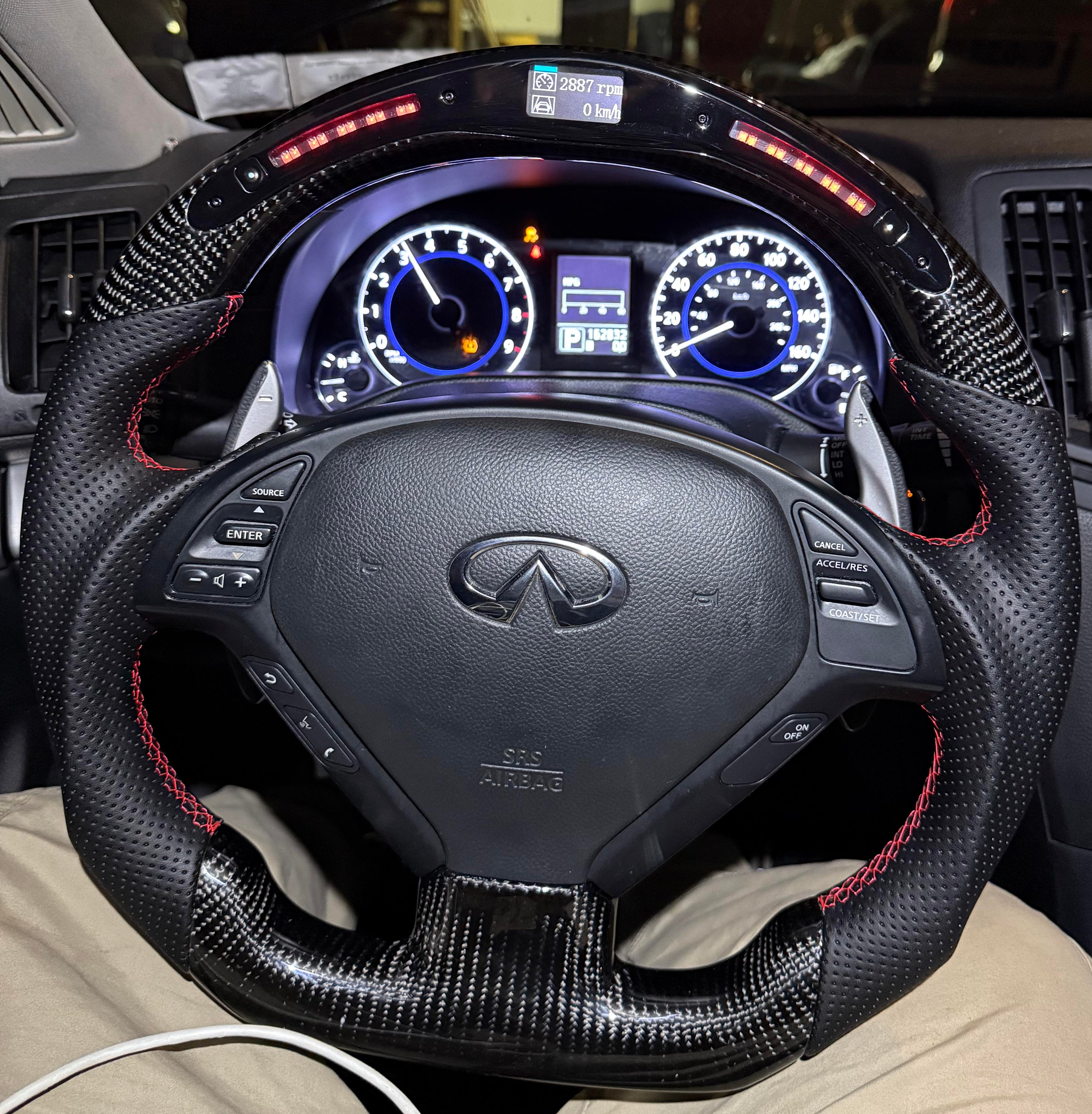 INFINITI G35/G37/Q40 (2007-2015) LED Carbon Fiber Steering Wheel