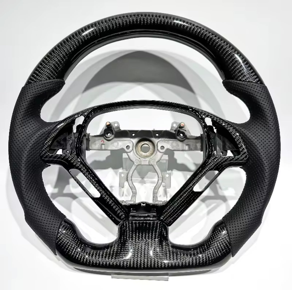INFINITI G35/G37/Q40 (2007-2015) Carbon Fiber Steering Wheel W/Trim Piece